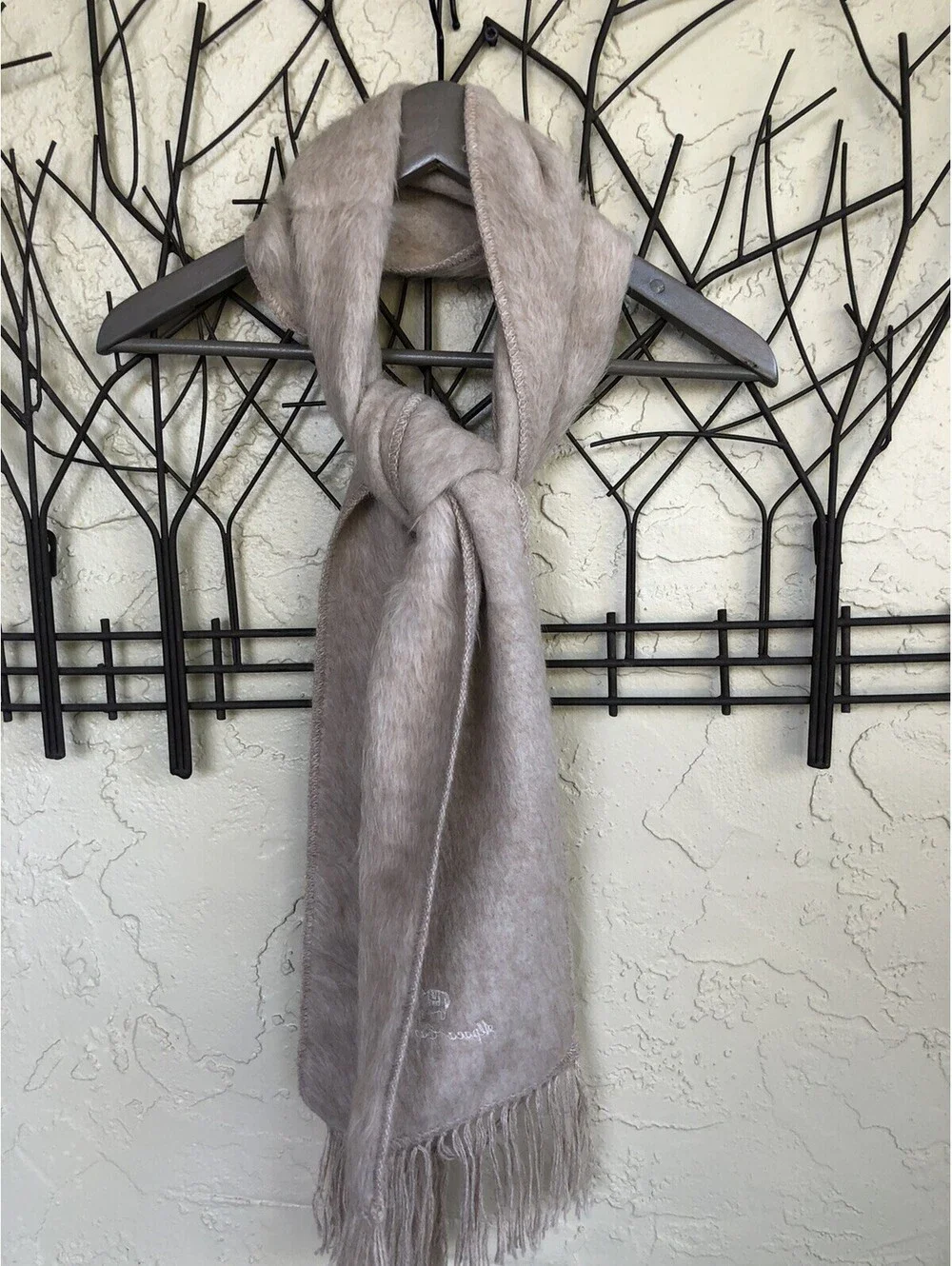 Alpaca Camargo Tan Beige Scarf Winter One Size Great Condition.